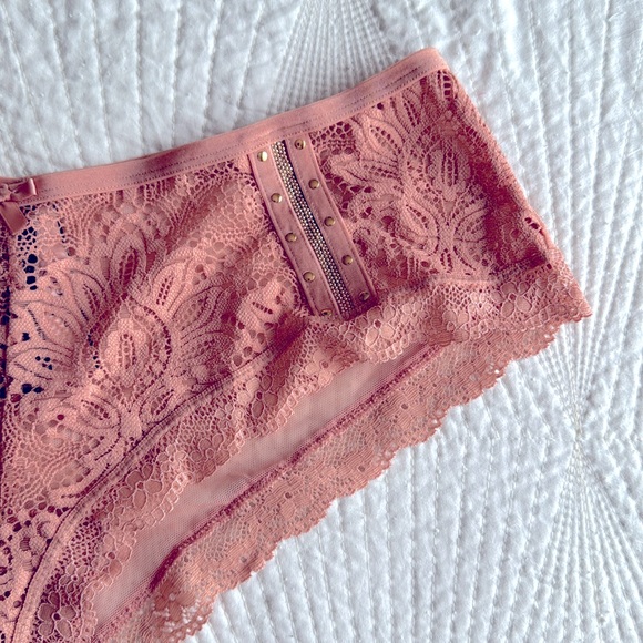 VS Very Sexy Cheeky Panty - Picture 2 of 3